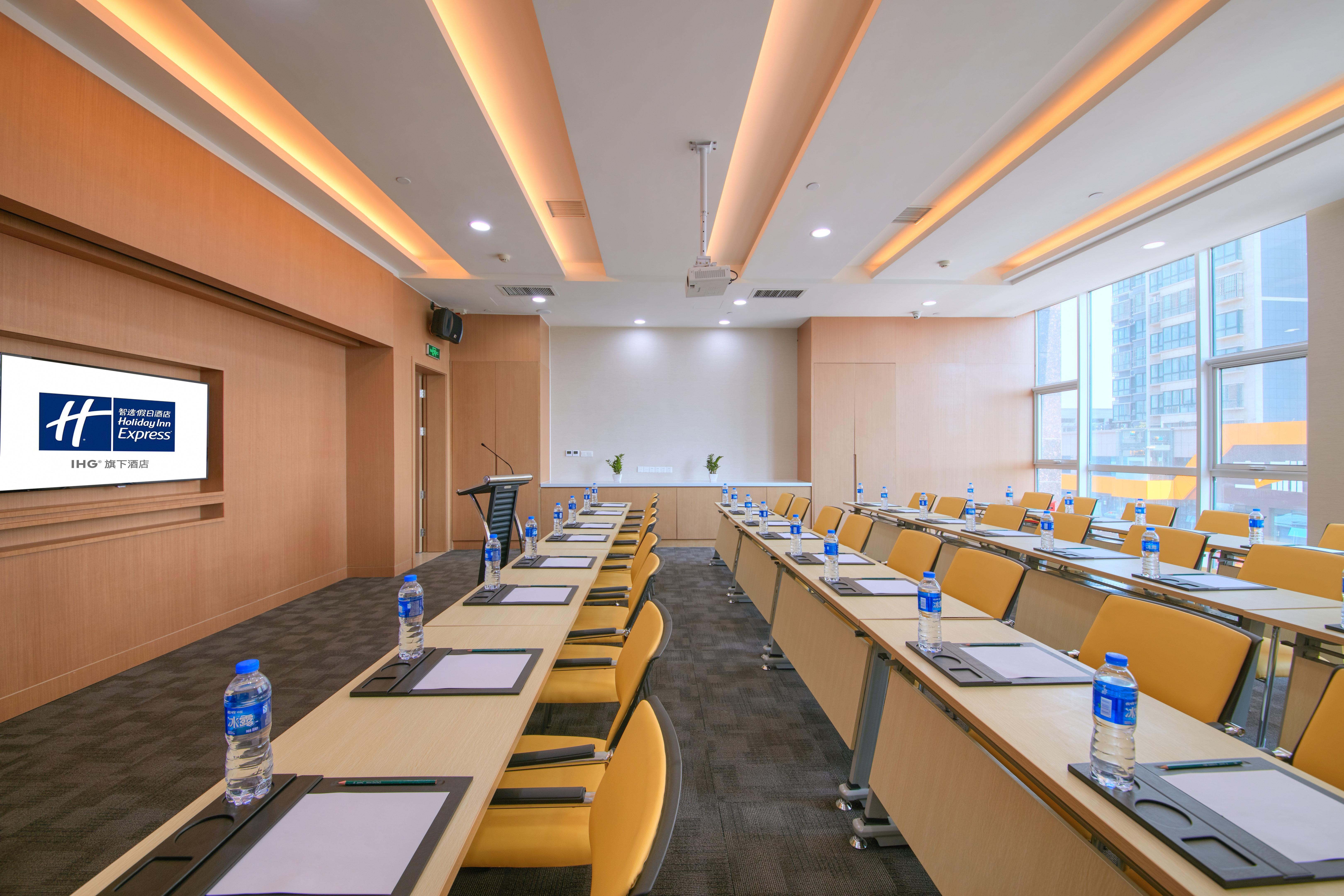 Holiday Inn Express Luoyang Yichuan By Ihg Exterior foto